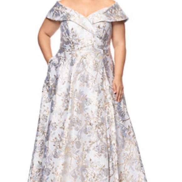 Mother of the Bride Ball Gown - Picture 1 of 2